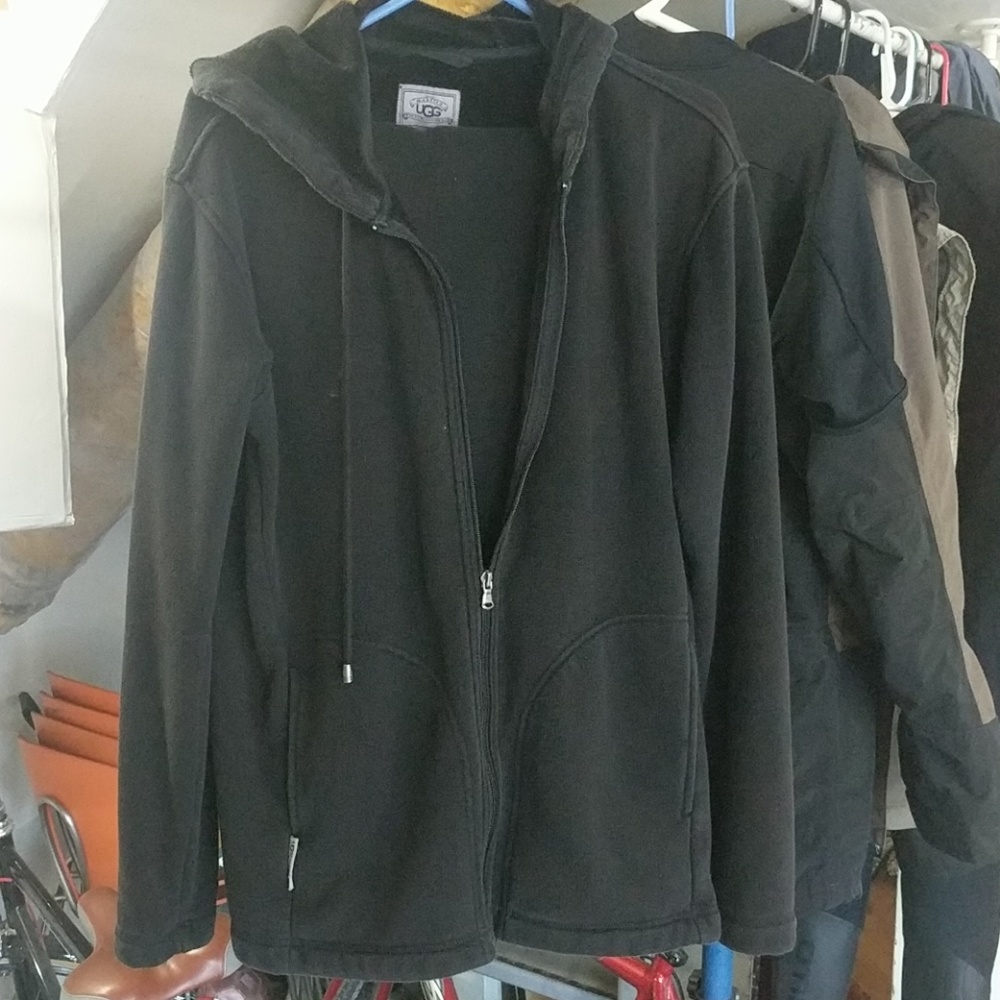 Ugg tracksuit size medium